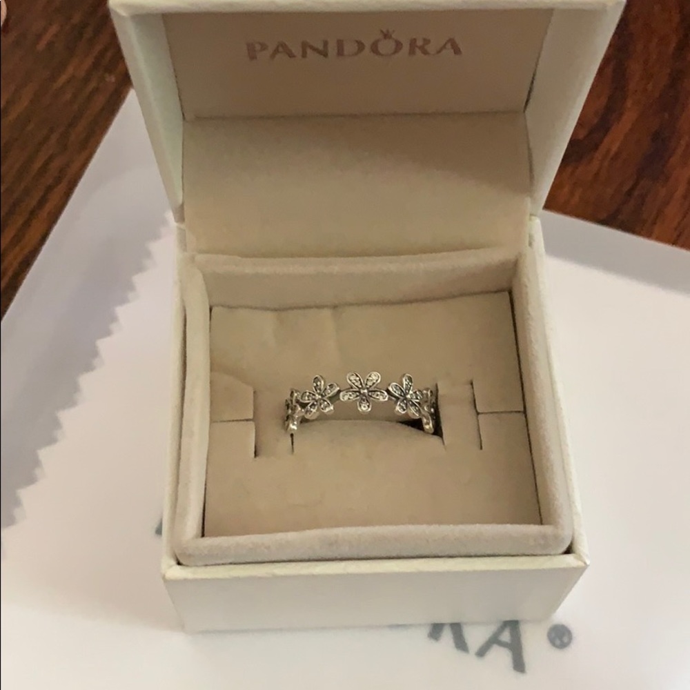 COPY - Pandora daisy ring